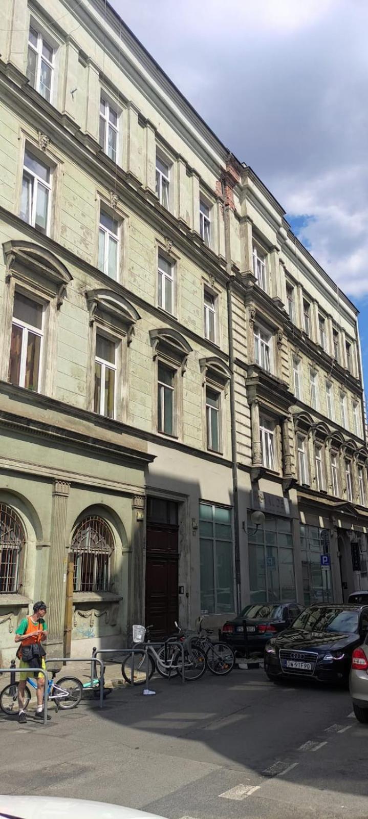 Arla Apartment